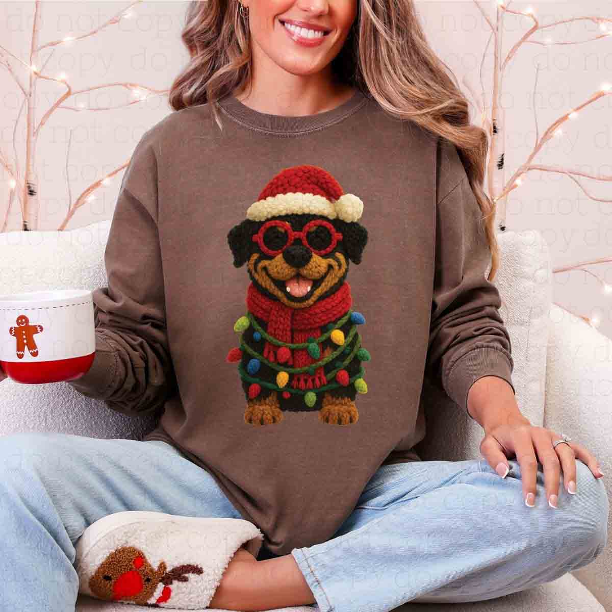 CHRISTMAS ROTTWEILER *FAUX YARN* - DTF TRANSFER