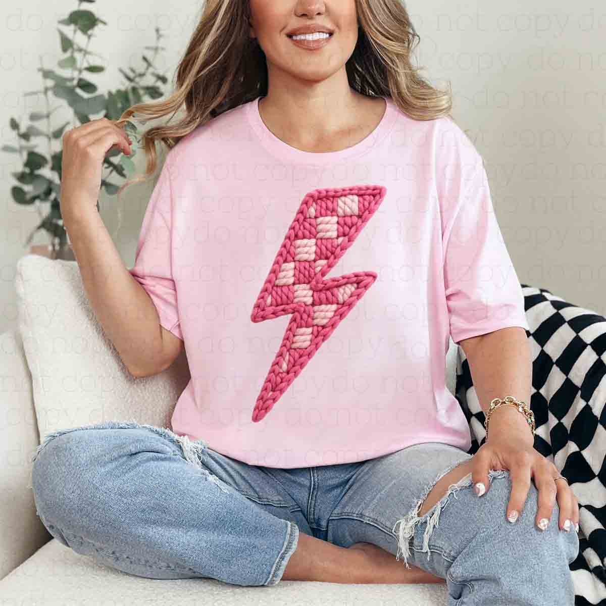 PINK CHECKERED LIGHTNING BOLT *FAUX YARN* - DTF TRANSFER