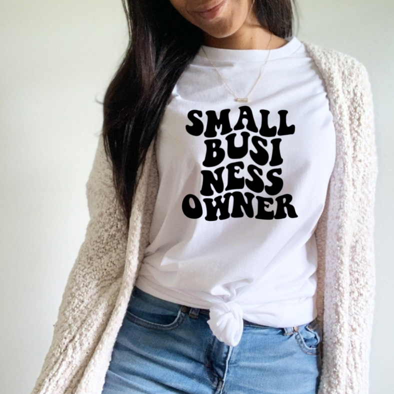 Small Business Owner - Hectic Momma Printing